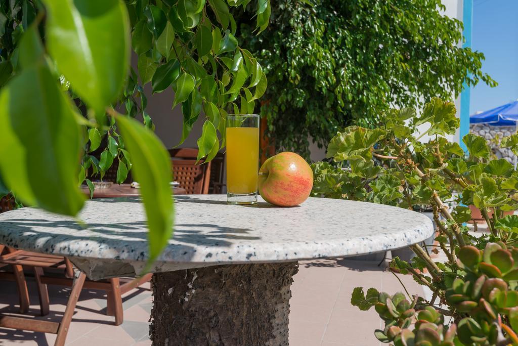Villa Margarita Karterádos Eksteriør billede